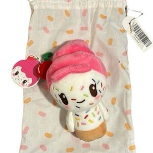 Moriah Elizabeth Mini Mystery Plush Series 1 Cuepy Sprinkles Cupcake NWT
